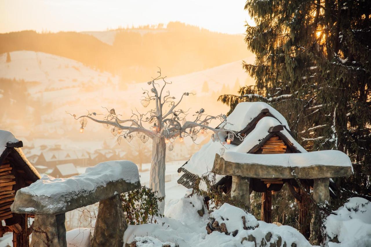 Stara Pravda Hotel Bukovel Luaran gambar