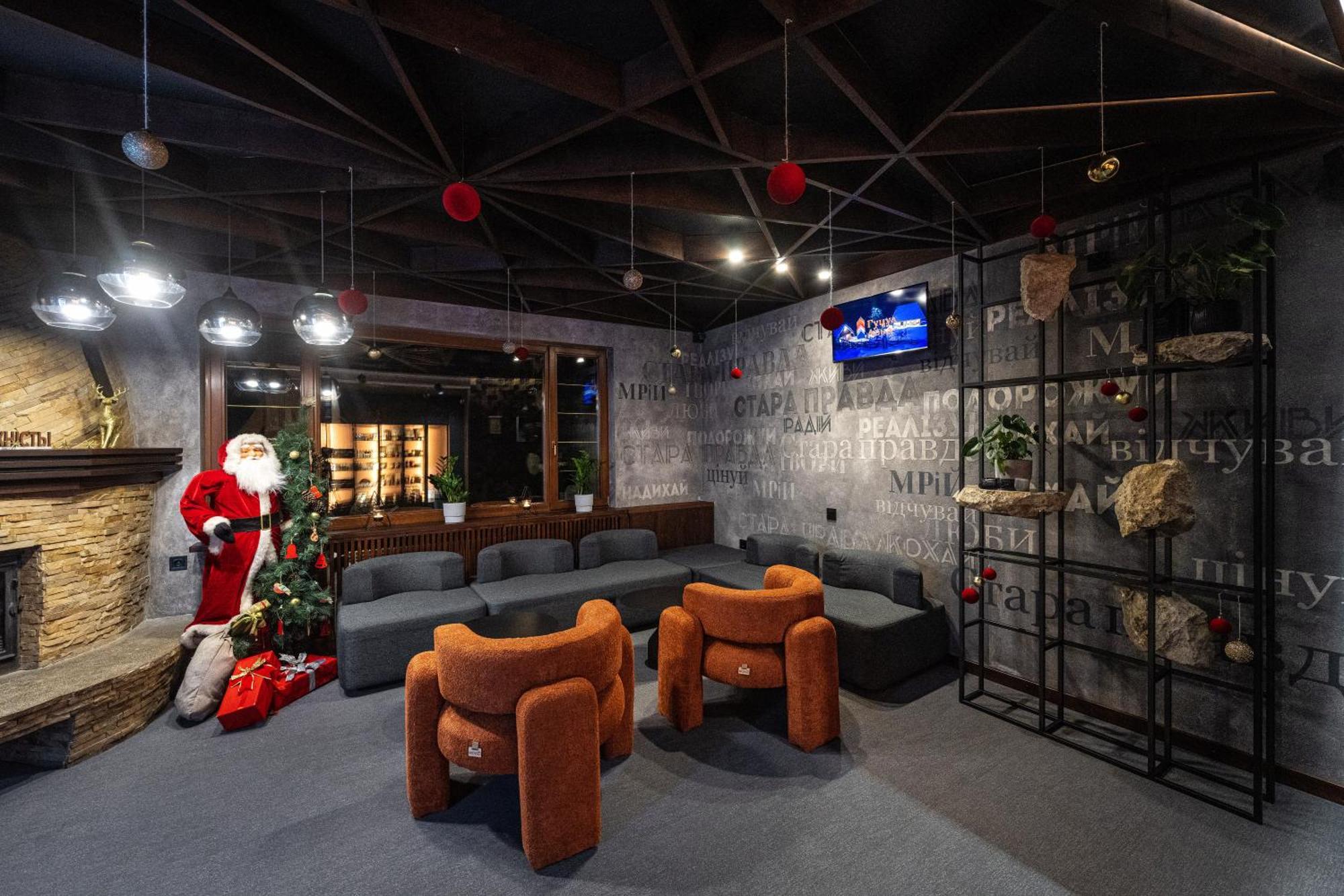 Stara Pravda Hotel Bukovel Luaran gambar