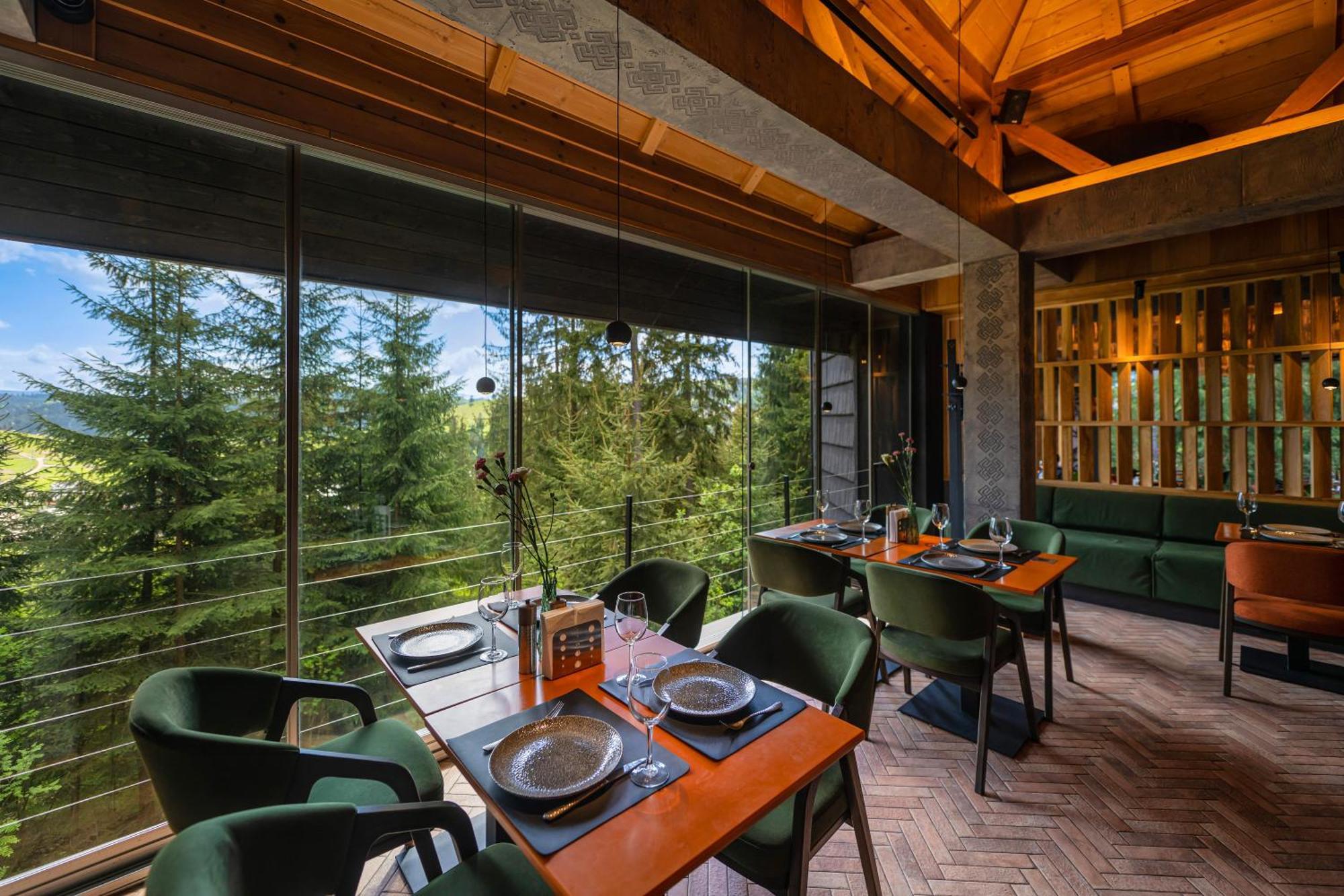 Stara Pravda Hotel Bukovel Luaran gambar